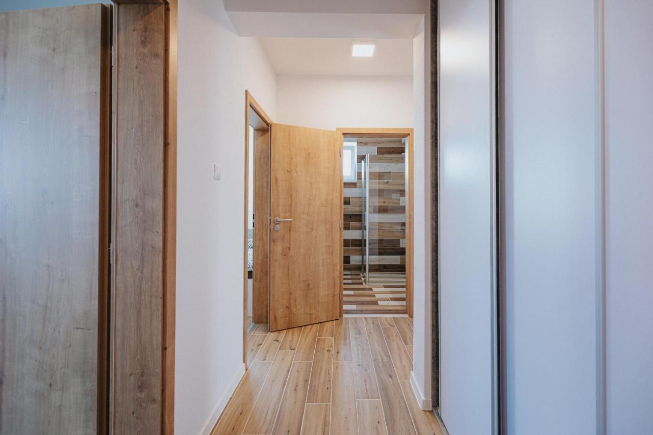 Apartmany U Skraba Besenova Ngoại thất bức ảnh